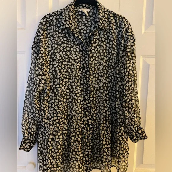 H&M Boho Black With White Floral Print Sheer Ruffled Blouse, Women’s Size 4 - Picture 3 of 10